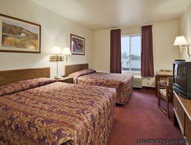 Days Inn By Wyndham Madison Ne/Windsor Chambre photo